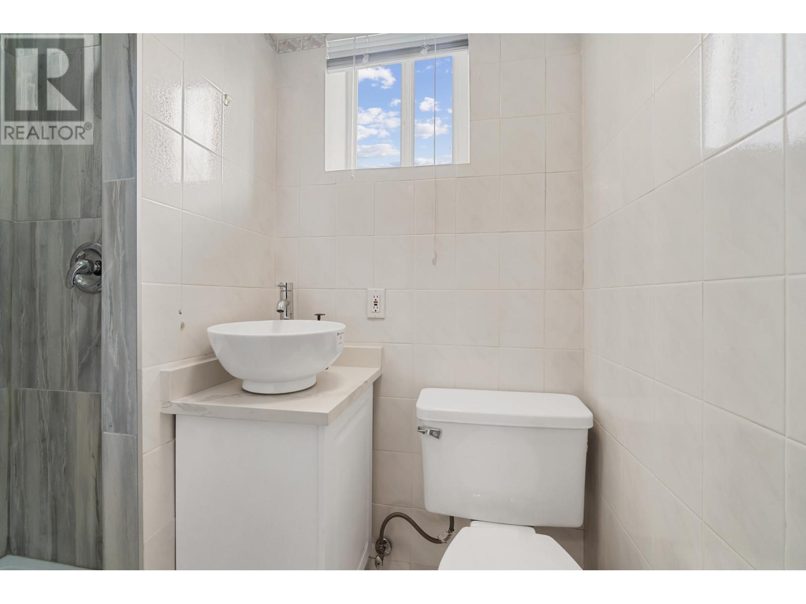 9152 Klenner Drive, Burnaby, British Columbia  V3N 4E8 - Photo 31 - R3011772