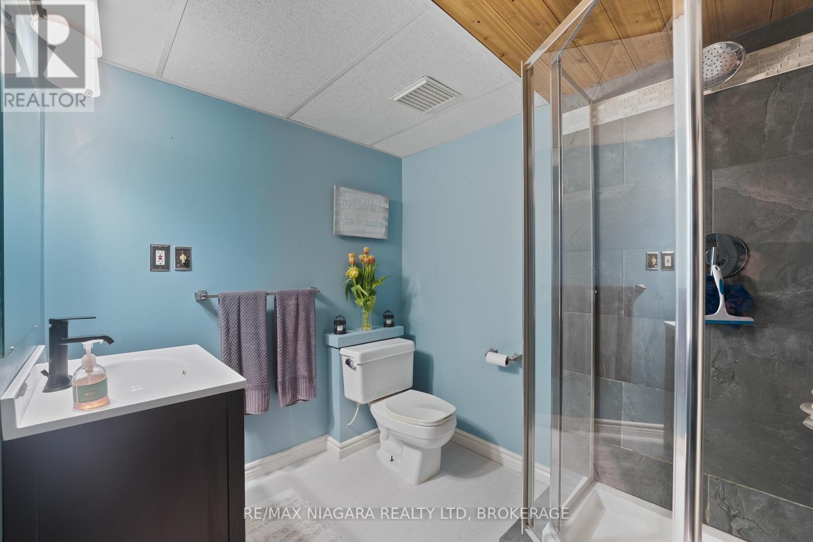 70 Linwell Road, St. Catharines, Ontario  L2N 6B1 - Photo 25 - X12199501