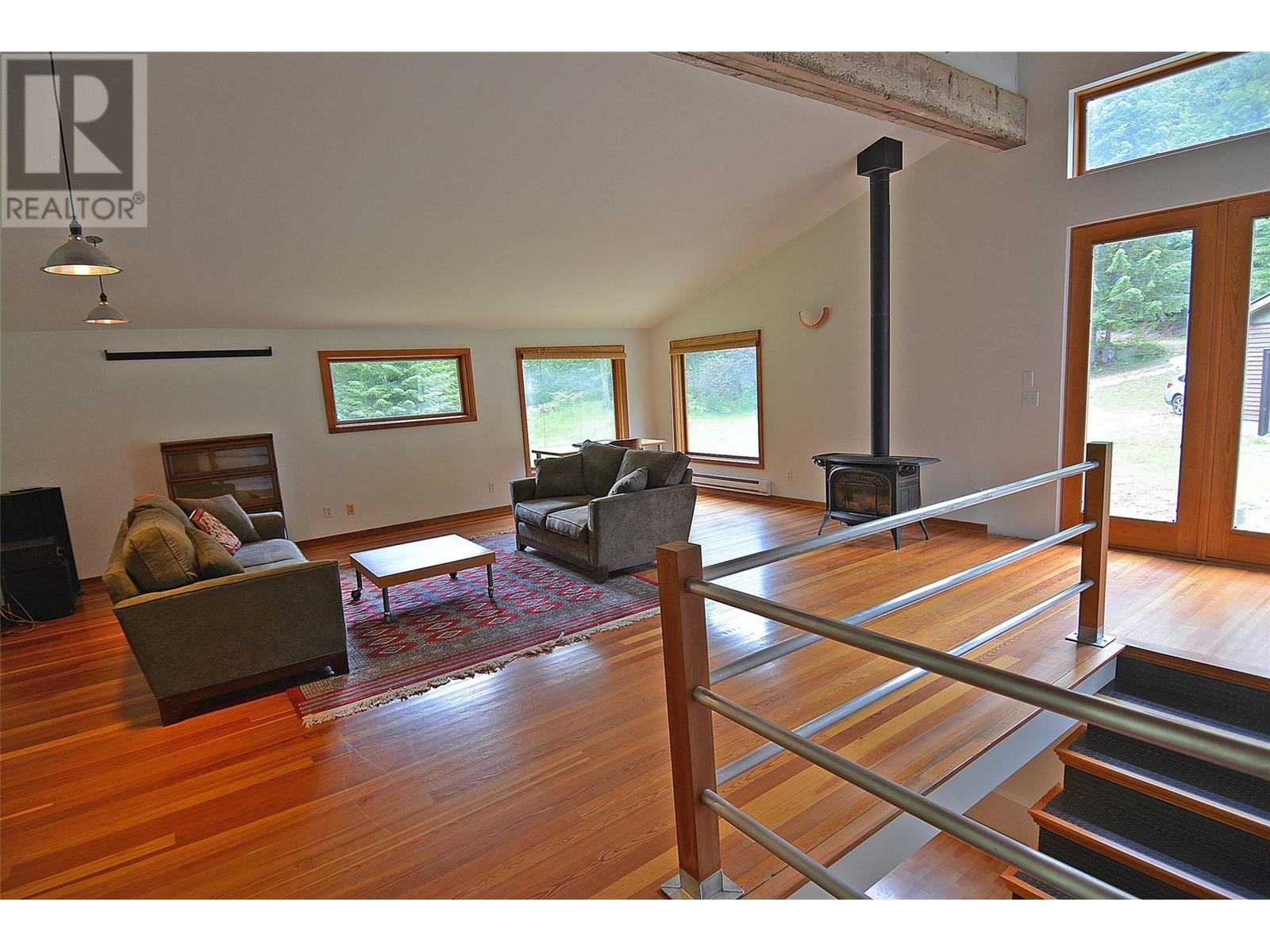 4911 Slocan River Road, Nelson, British Columbia  V1L 2J0 - Photo 10 - 10350712