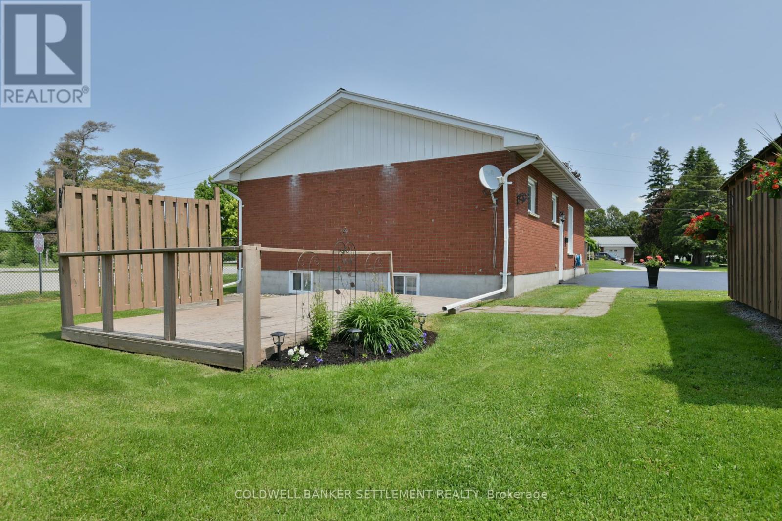 78 County Rd 1, Elizabethtown-Kitley, Ontario  K0E 1Y0 - Photo 30 - X12199419