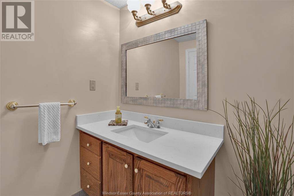 3705 Concession 3 Road N, Amherstburg, Ontario  N9V 2Y9 - Photo 31 - 25014104