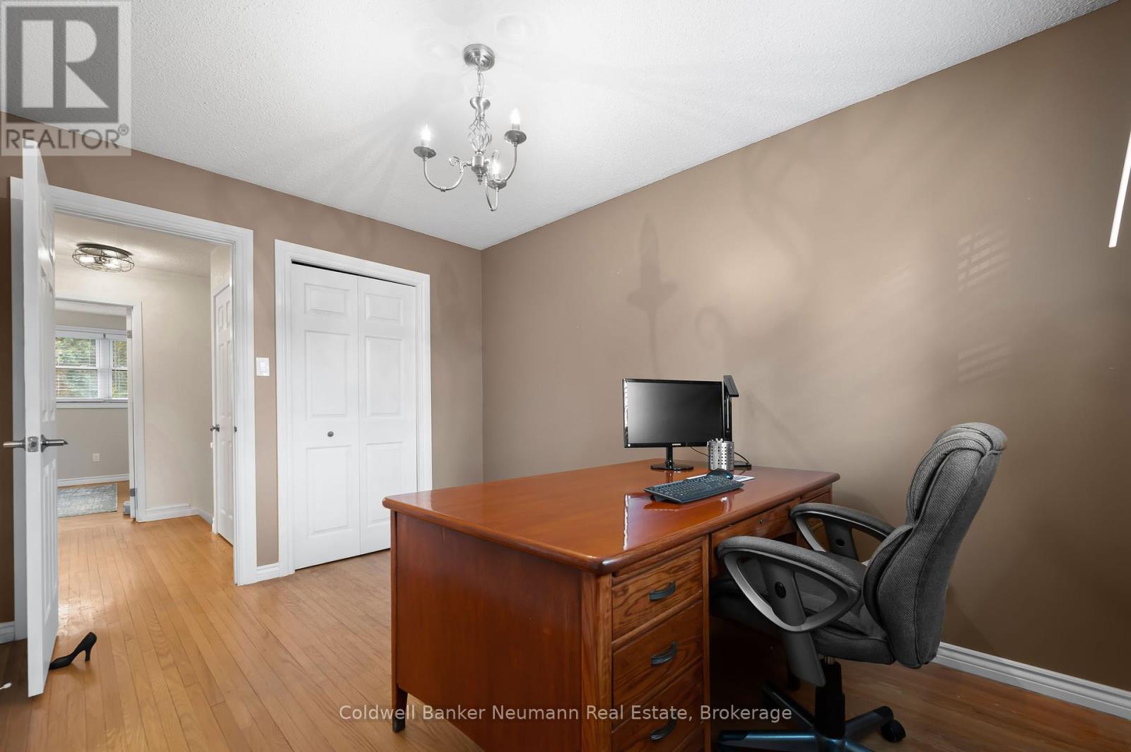 5 Vista Terrace, Guelph, Ontario  N1E 1A2 - Photo 30 - X12199472