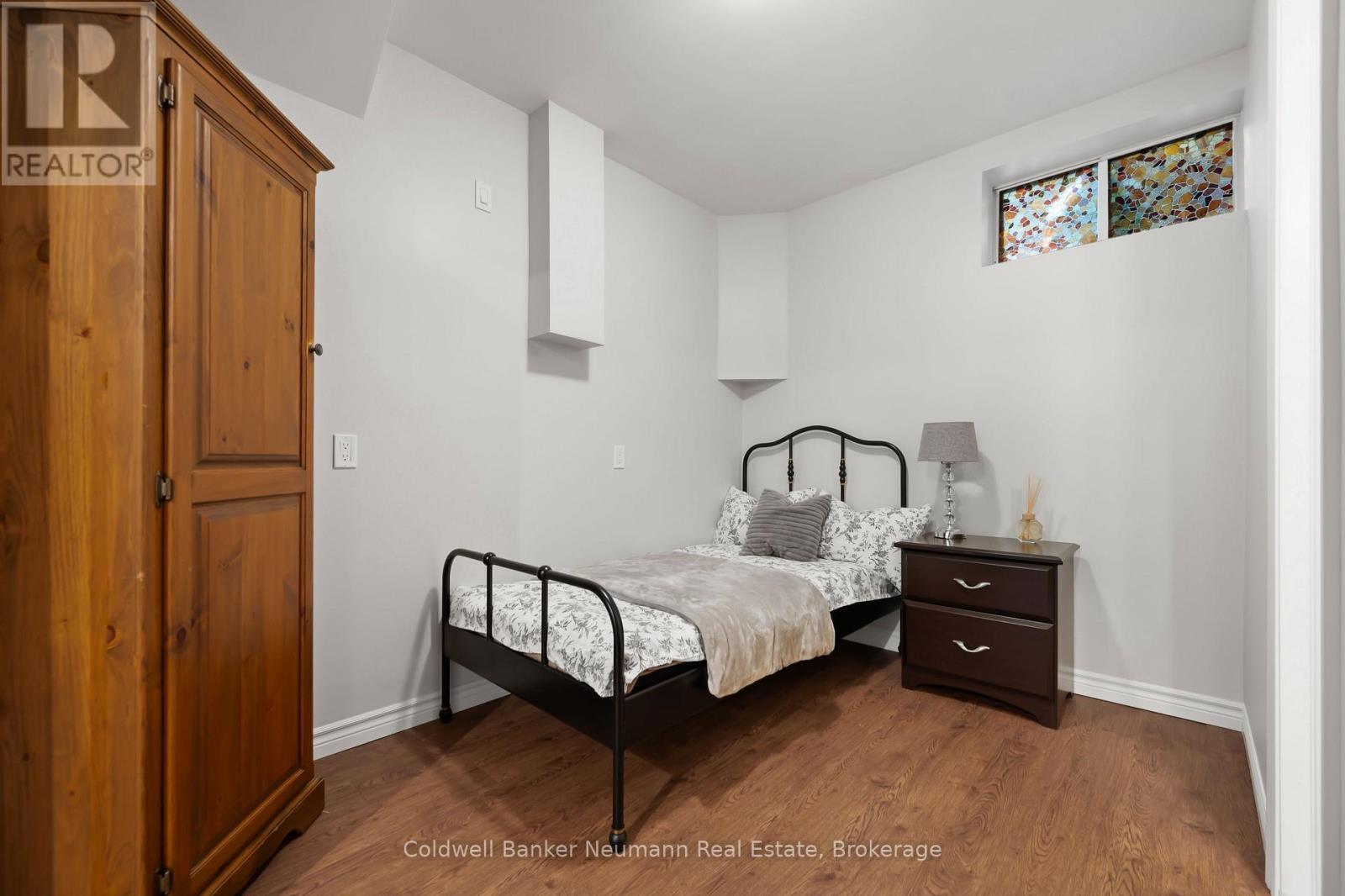 5 Vista Terrace, Guelph, Ontario  N1E 1A2 - Photo 37 - X12199472