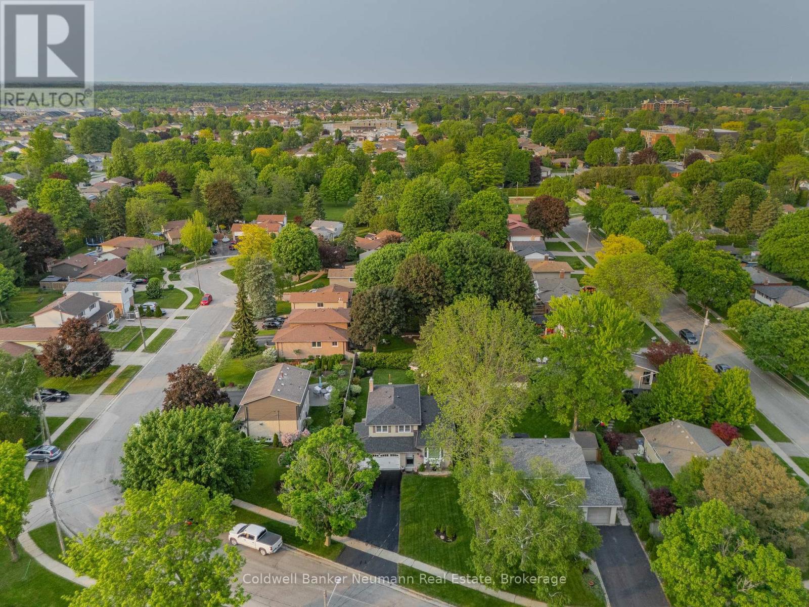 5 Vista Terrace, Guelph, Ontario  N1E 1A2 - Photo 48 - X12199472