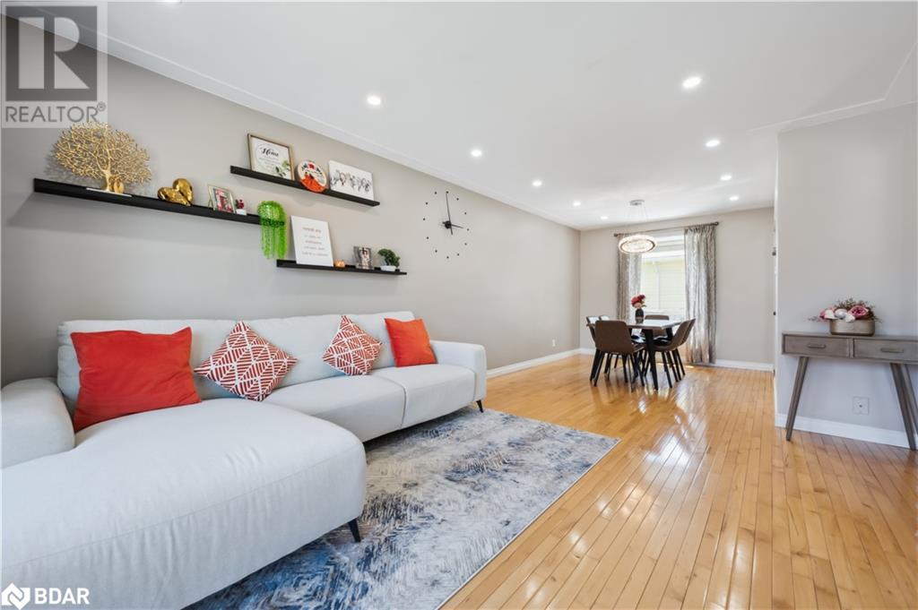 595 Northgate Avenue, Waterloo, Ontario  N2L 4R1 - Photo 8 - 40738025