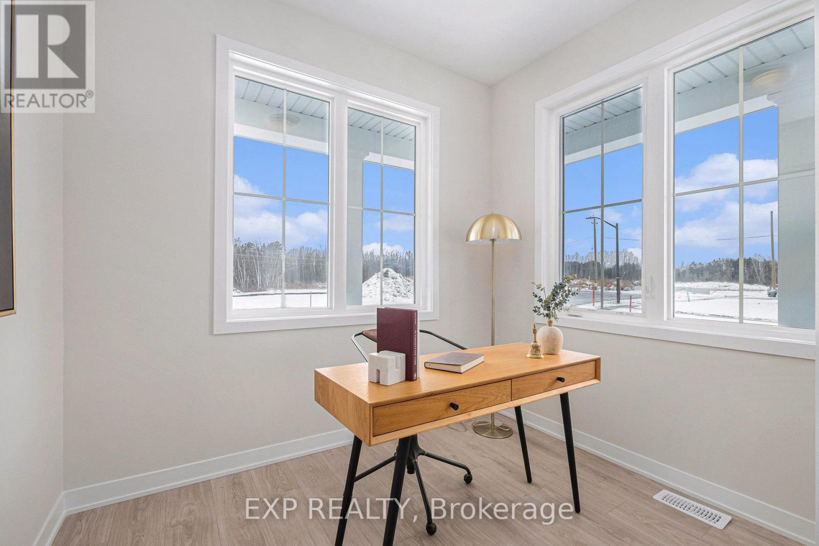 2041 Checkerspot Avenue, Ottawa, Ontario  K0A 2Z0 - Photo 5 - X12199301