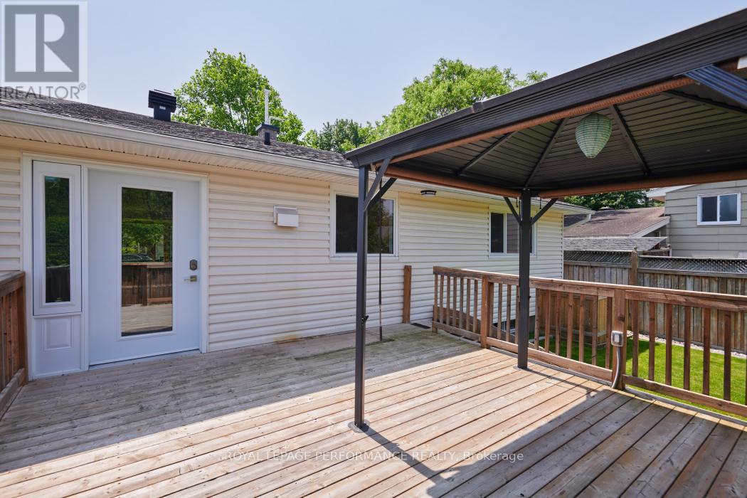 2154 Monson Crescent, Ottawa, Ontario  K1J 6A8 - Photo 33 - X12199344