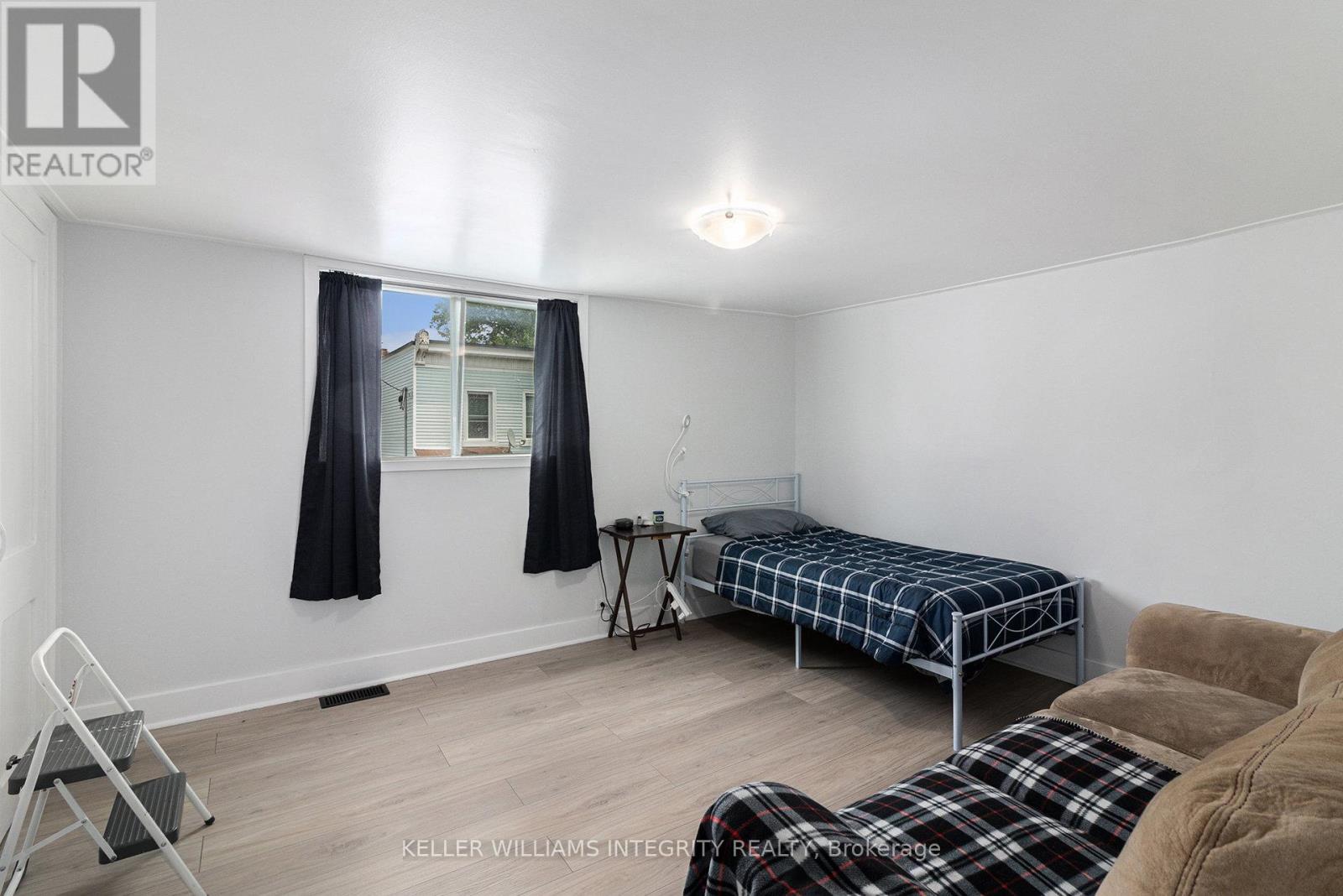 254 Emond Street, Ottawa, Ontario K1L 7R8 - Photo 11 - X12199381