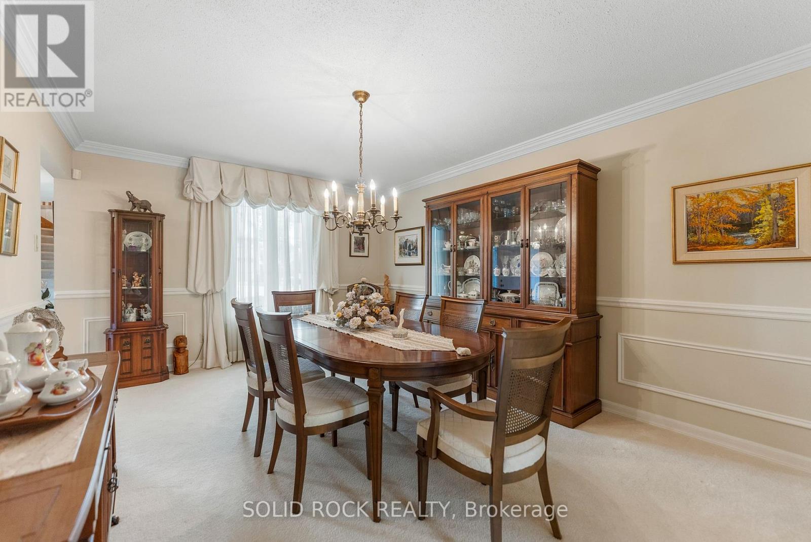 18 Royal Hunt Court, Ottawa, Ontario  K1V 9M1 - Photo 8 - X12199481