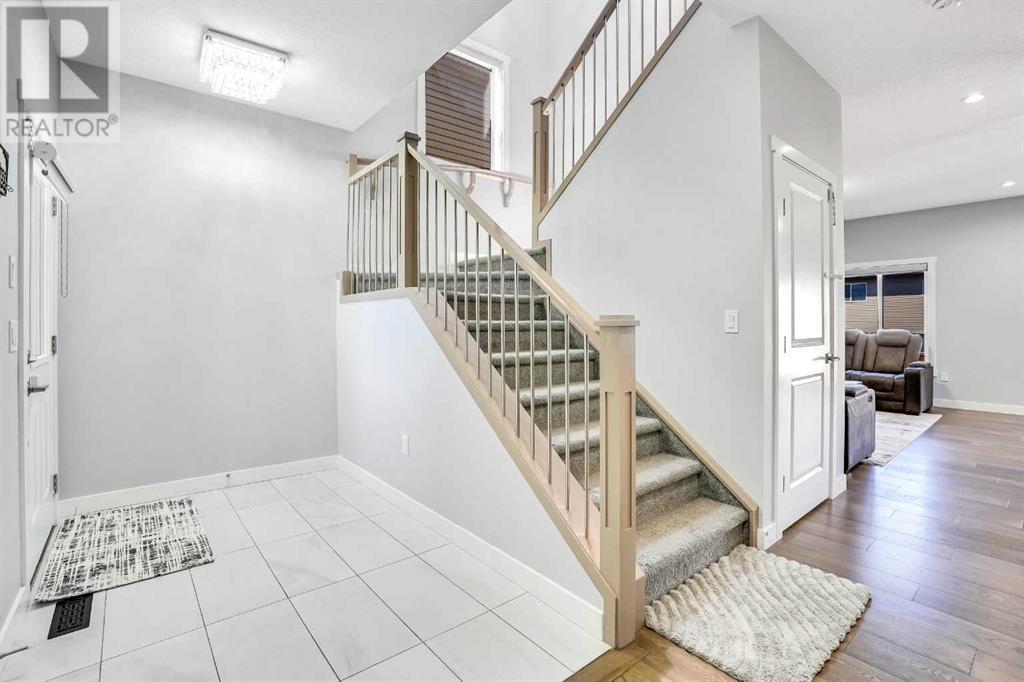 298 Corner Meadows Way Ne, Calgary, Alberta  T3N 1Y4 - Photo 3 - A2218417