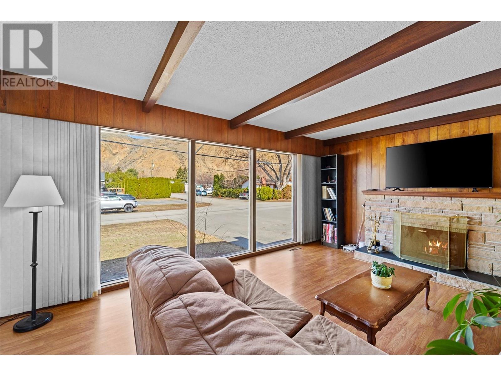 Property at 2351 Briarwood Avenue image 2
