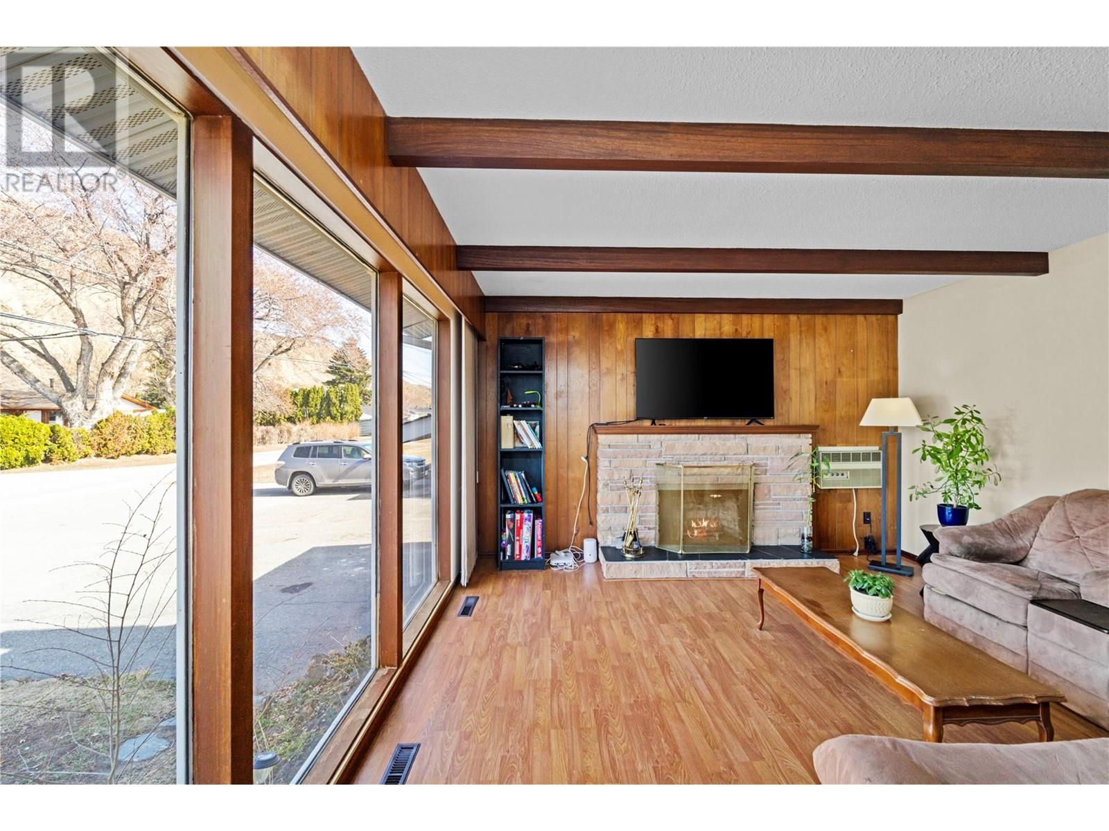 Property at 2351 Briarwood Avenue image 3