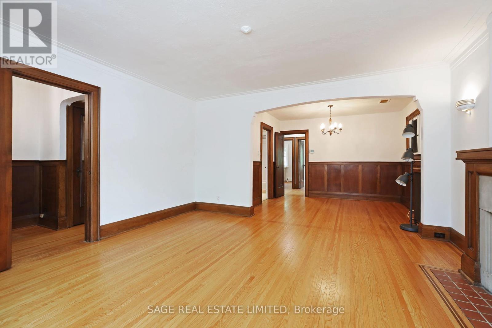 61 Banff Road, Toronto, Ontario  M4S 2V6 - Photo 6 - C12199211