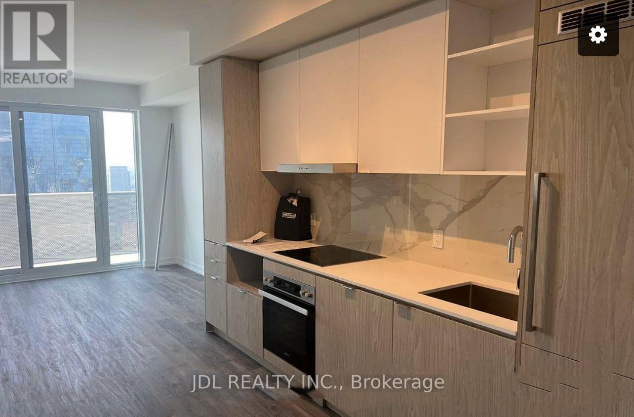 6012 - 55 Cooper Street, Toronto, Ontario  M5E 0G1 - Photo 3 - C12199350