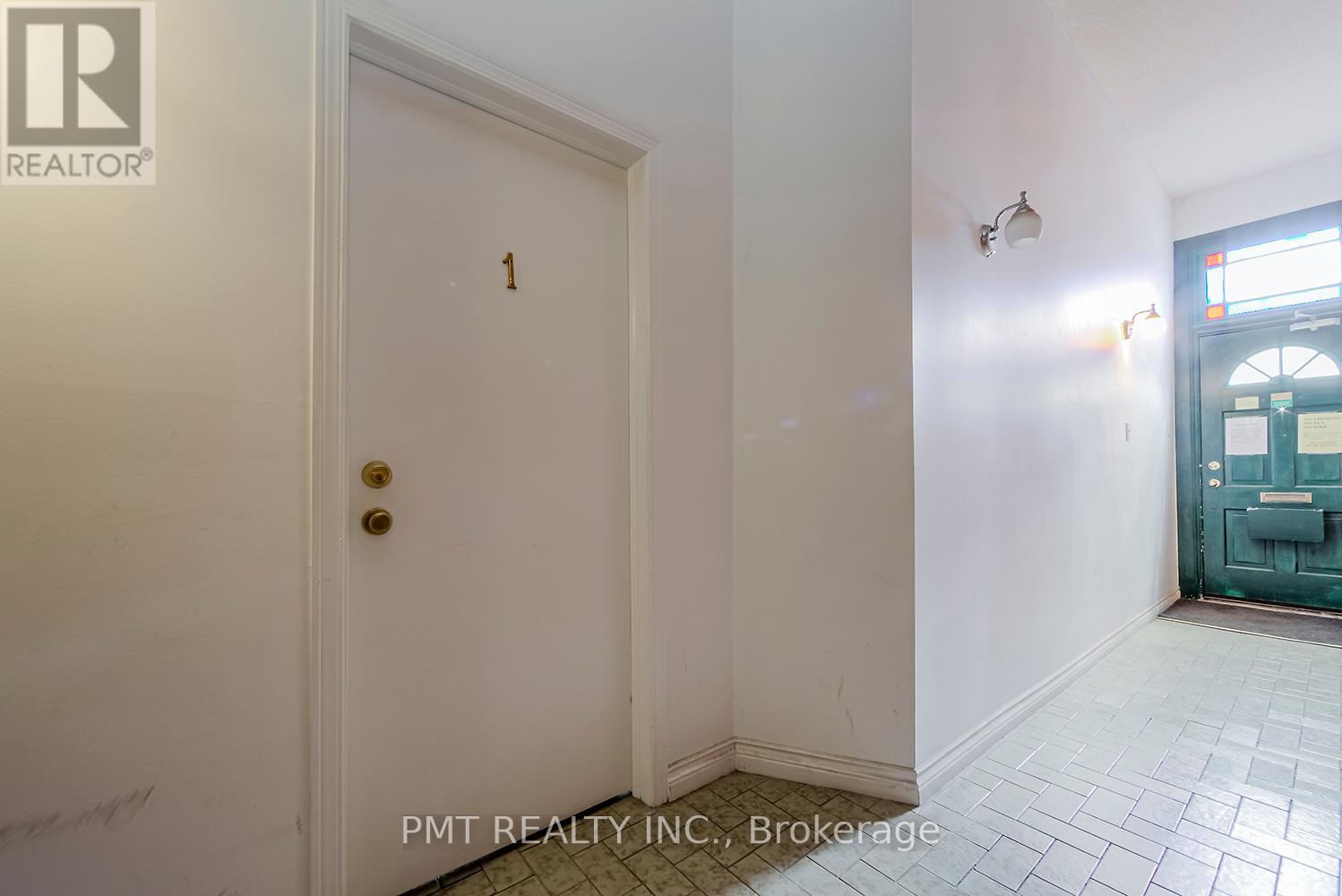 1 - 204 Gerrard Street E, Toronto (Moss Park), Ontario  M5A 2E6 - Photo 21 - C12199423