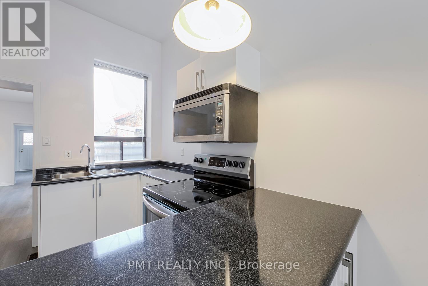 1 - 204 Gerrard Street E, Toronto (Moss Park), Ontario  M5A 2E6 - Photo 8 - C12199423