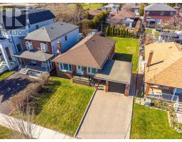 136 REGINA AVENUE, Toronto, Ontario