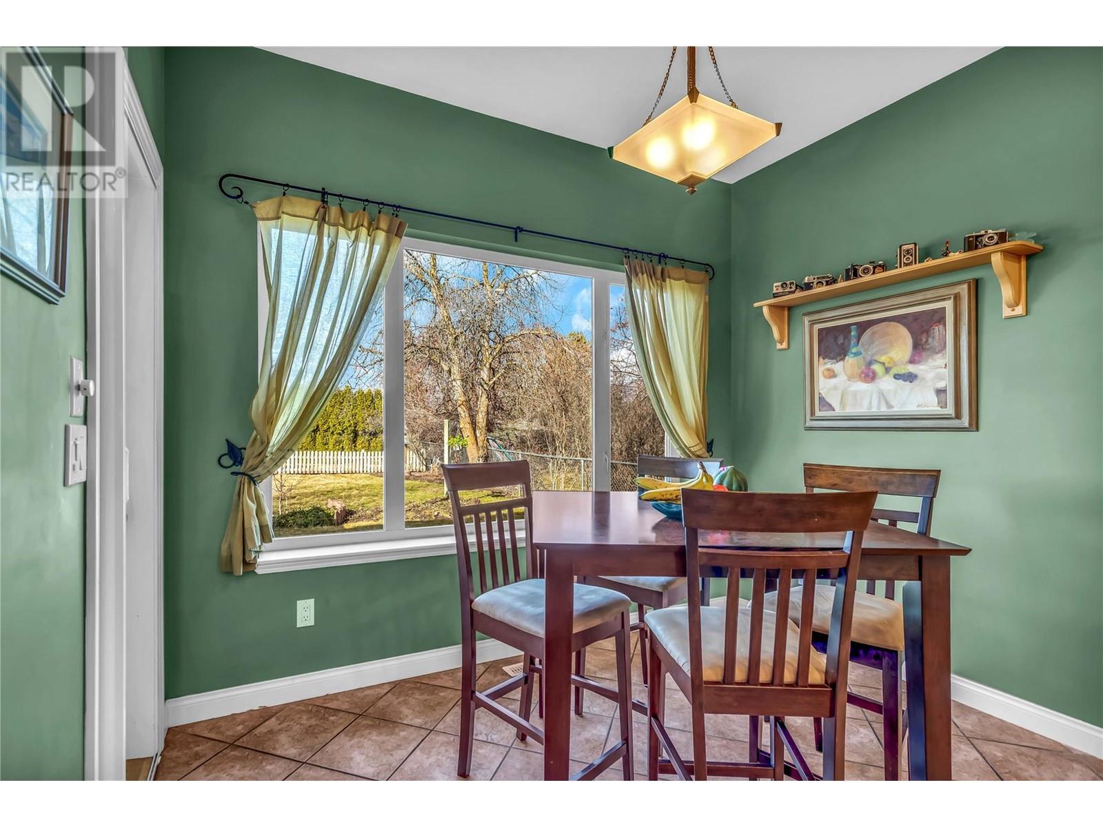4352 Turner Road, Kelowna, British Columbia  V1W 1R5 - Photo 17 - 10350301