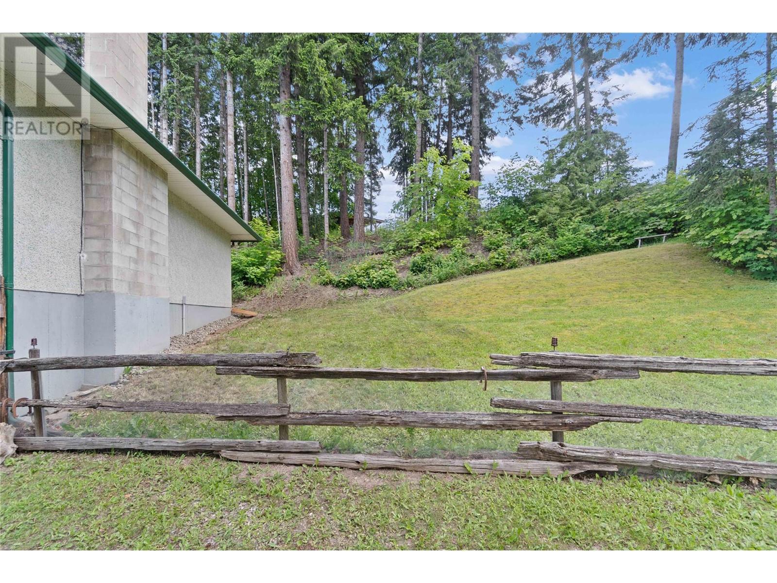 1230 1 Street Se, Salmon Arm, British Columbia  V1E 1J3 - Photo 50 - 10350961