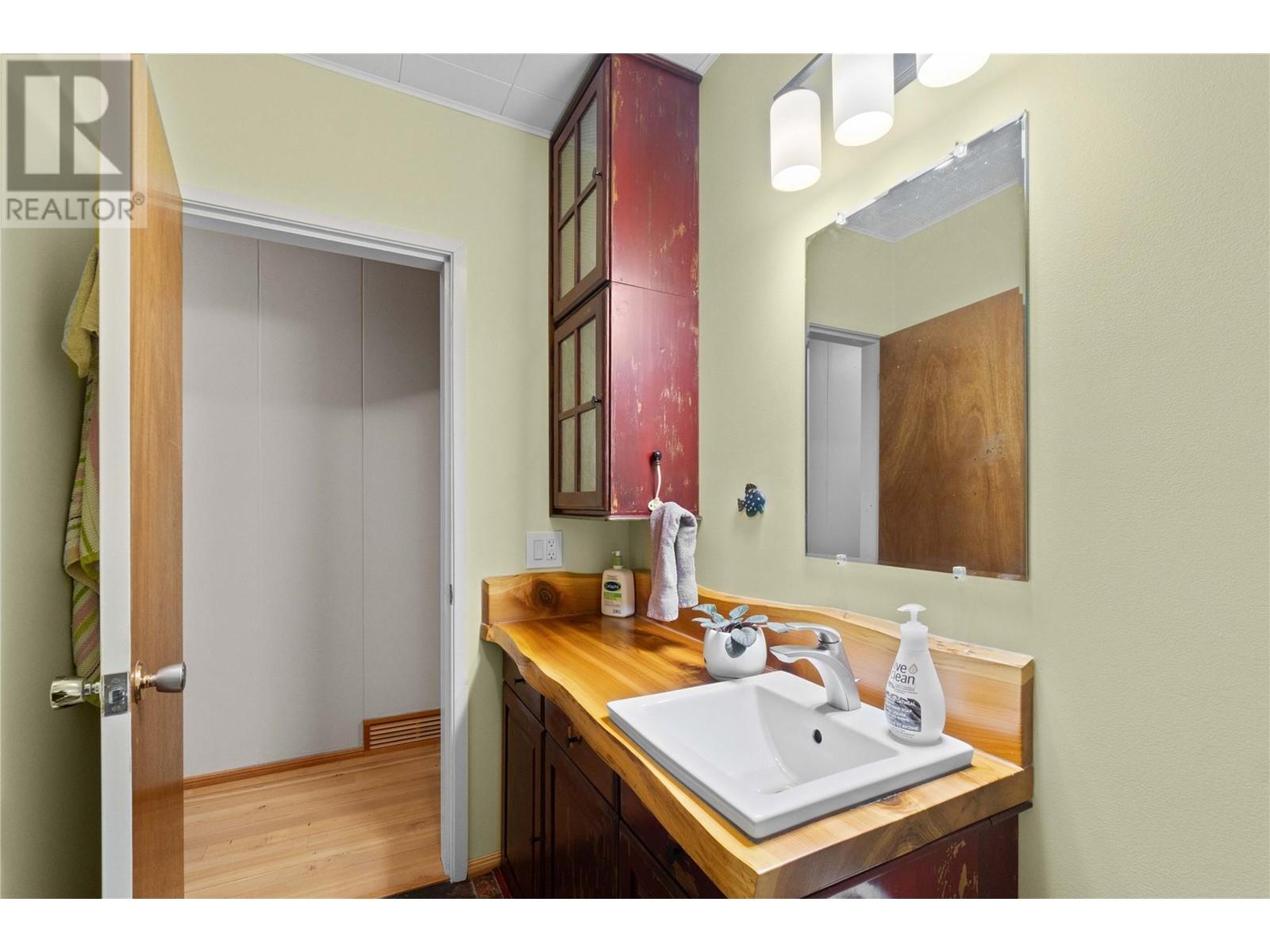 Property at 1230 1 Street SE image 1
