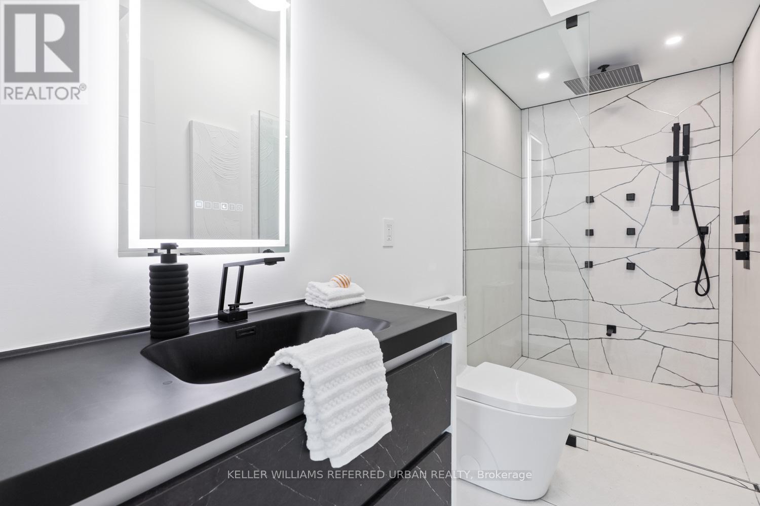 37 Blackburn Street, Toronto, Ontario  M4M 2B3 - Photo 20 - E12199297