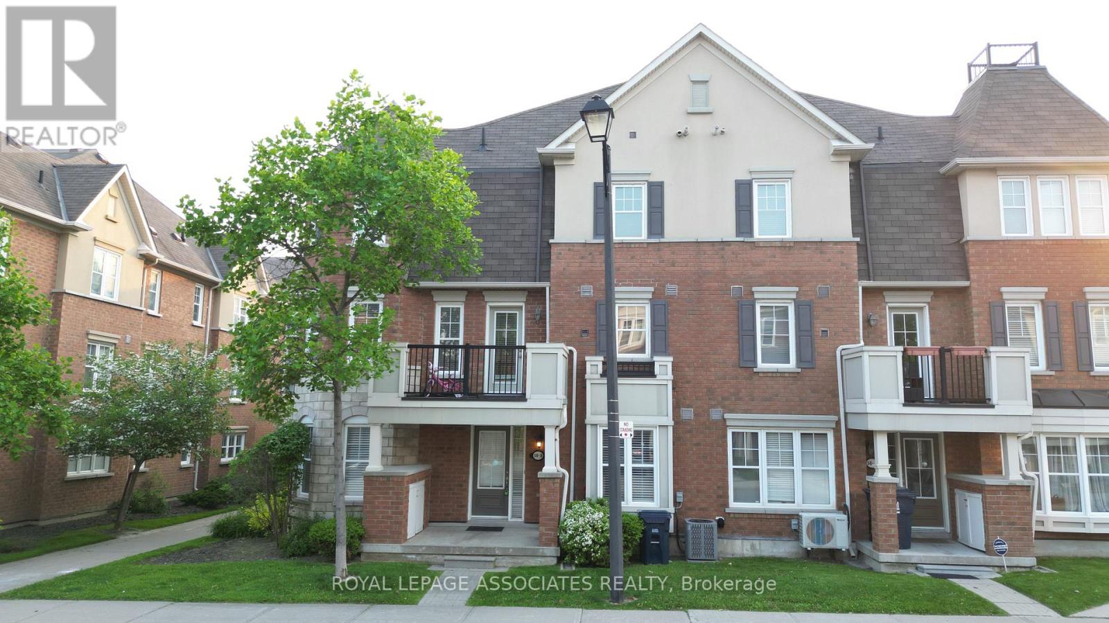 8 - 50 Mendelssohn Street, Toronto (Clairlea-Birchmount), Ontario  M1L 0G8 - Photo 1 - E12199475
