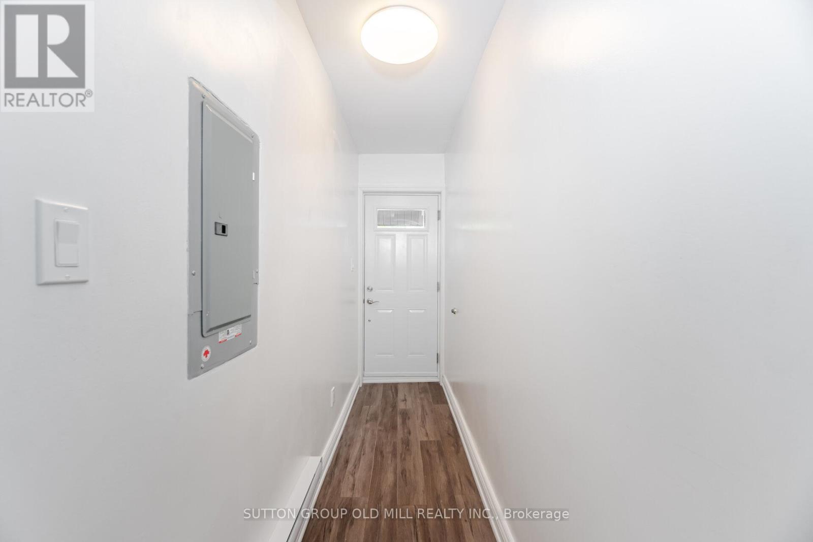 1995 Gerrard Street E, Toronto, Ontario  M4E 2A9 - Photo 4 - E12199504