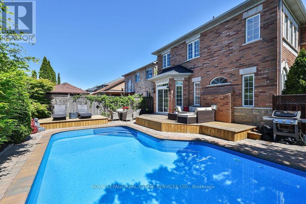 1423 Liverpool Street, Oakville, Ontario  L6M 4N7 - Photo 46 - W12199135