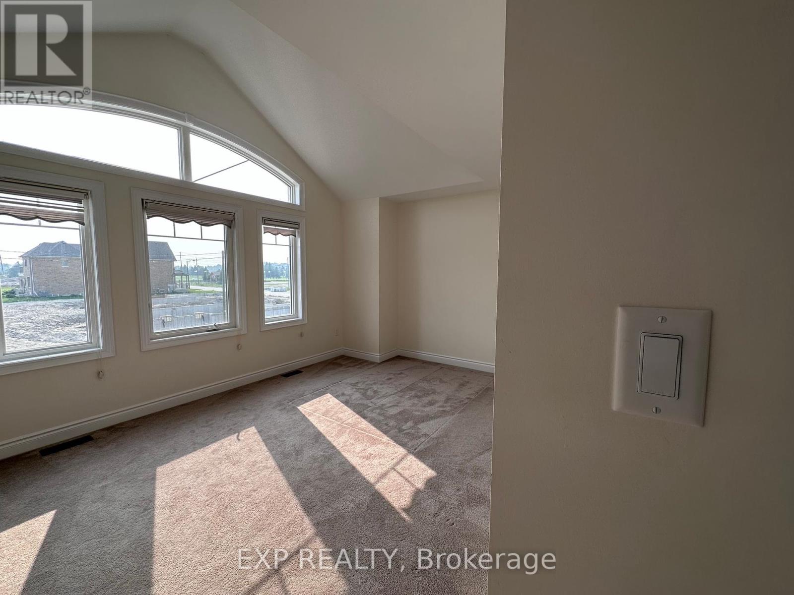 31 Lorne Thomas Place, New Tecumseth, Ontario  L9R 0T8 - Photo 12 - N12199185