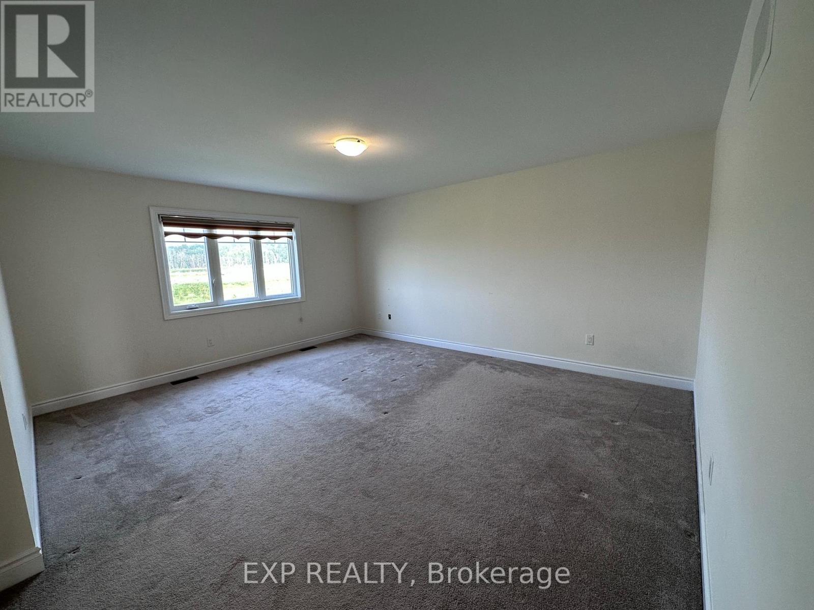 31 Lorne Thomas Place, New Tecumseth, Ontario  L9R 0T8 - Photo 18 - N12199185