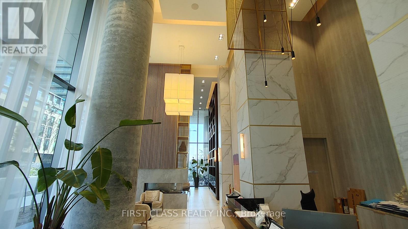 3906 - 950 Portage Parkway, Vaughan, Ontario  L4K 0J7 - Photo 2 - N12199281