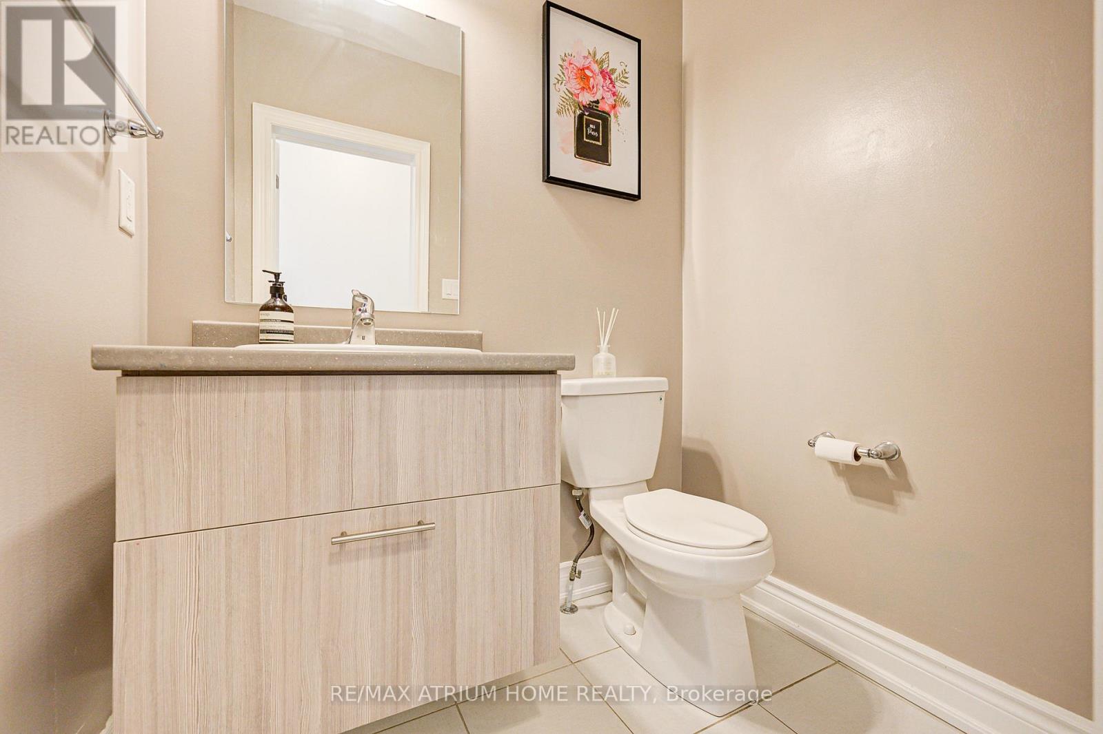 24 Briarfield Avenue, East Gwillimbury (Sharon), Ontario  L9N 0P5 - Photo 15 - N12199380