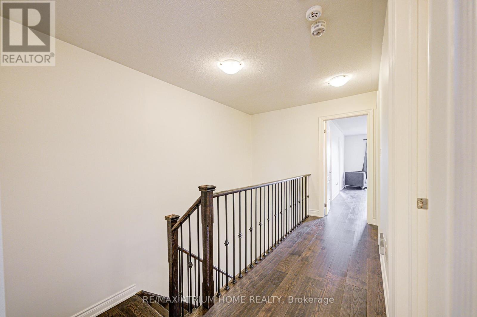 24 Briarfield Avenue, East Gwillimbury (Sharon), Ontario  L9N 0P5 - Photo 16 - N12199380