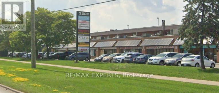 8 - 3300 STEELES AVENUE W, Vaughan, Ontario