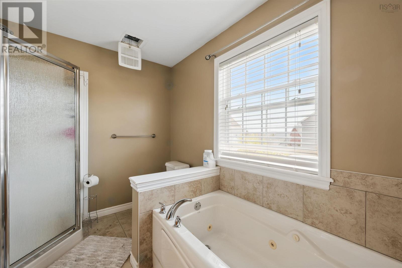 810 Basinview Drive, Bedford, Nova Scotia  B4A 3N4 - Photo 27 - 202511227