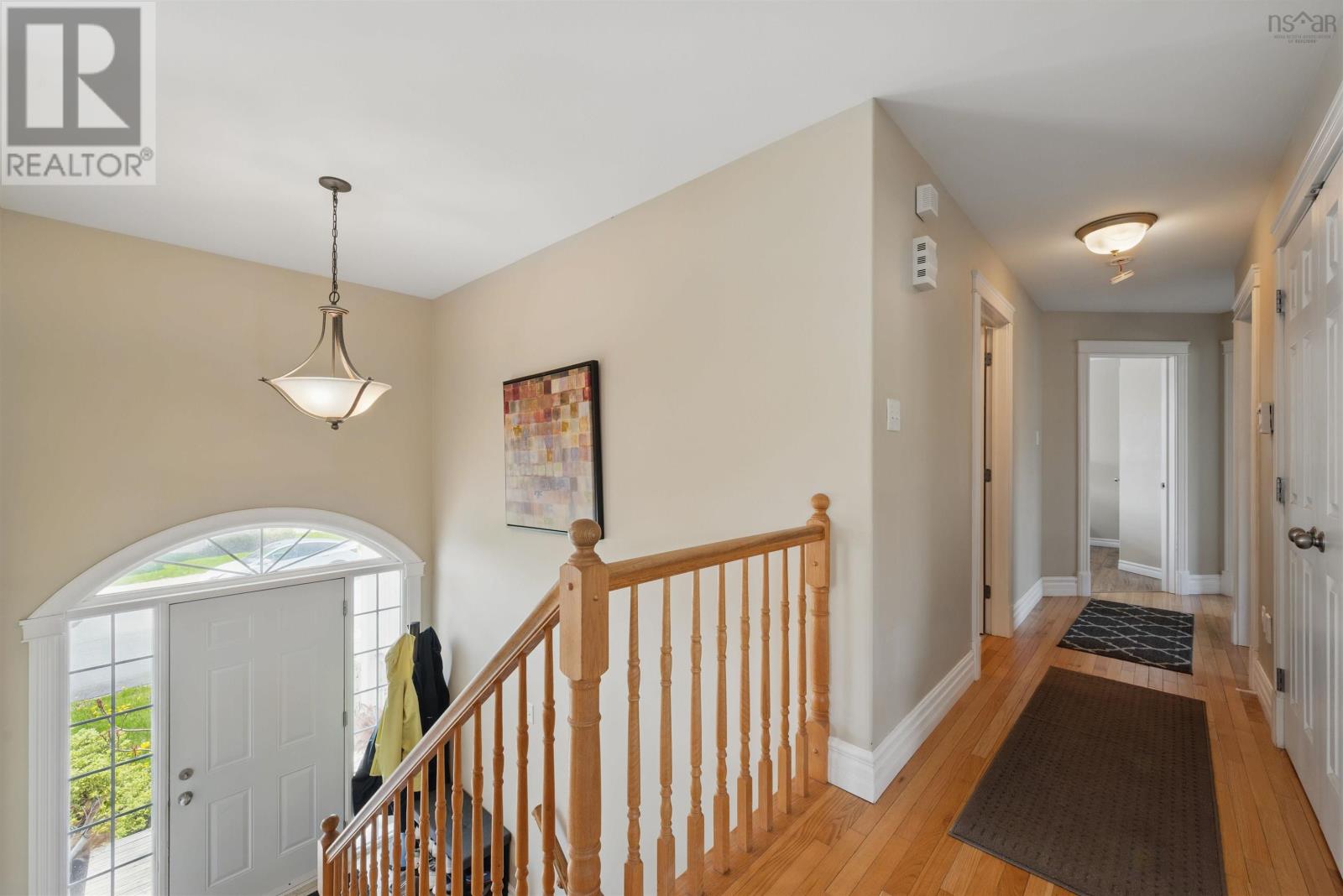 810 Basinview Drive, Bedford, Nova Scotia  B4A 3N4 - Photo 5 - 202511227