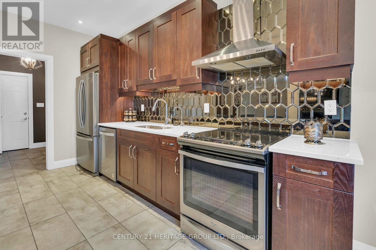 13 Mabern Street, Barrie (Holly), Ontario  L9J 0J1 - Photo 18 - S12199179