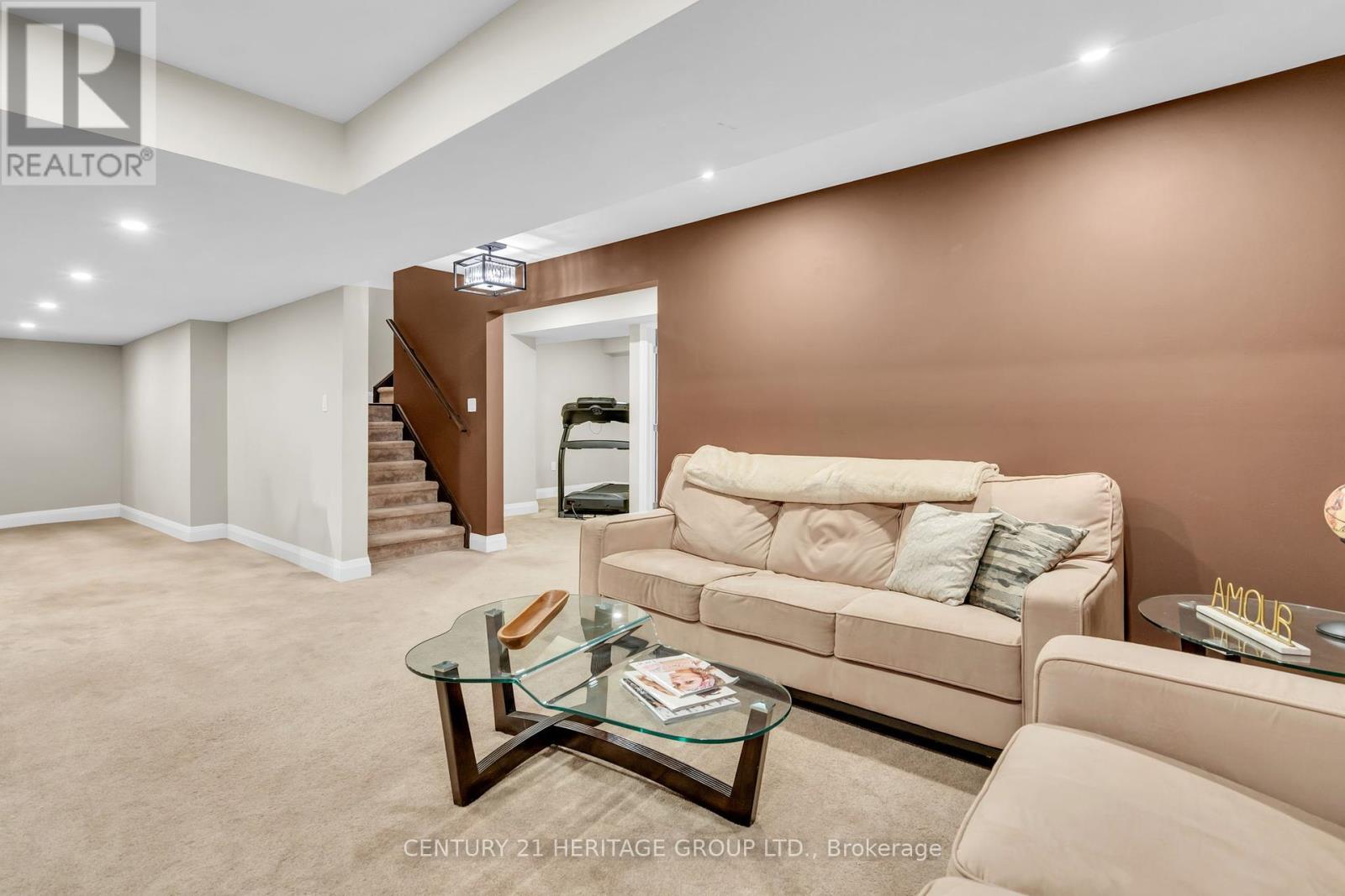 13 Mabern Street, Barrie (Holly), Ontario  L9J 0J1 - Photo 36 - S12199179