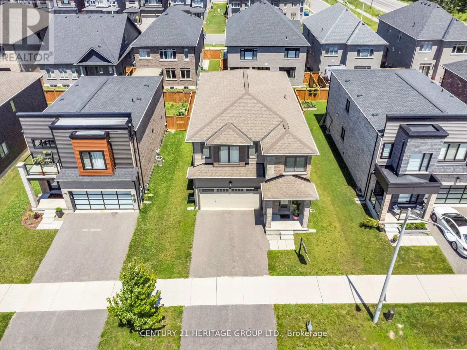 13 Mabern Street, Barrie (Holly), Ontario  L9J 0J1 - Photo 5 - S12199179