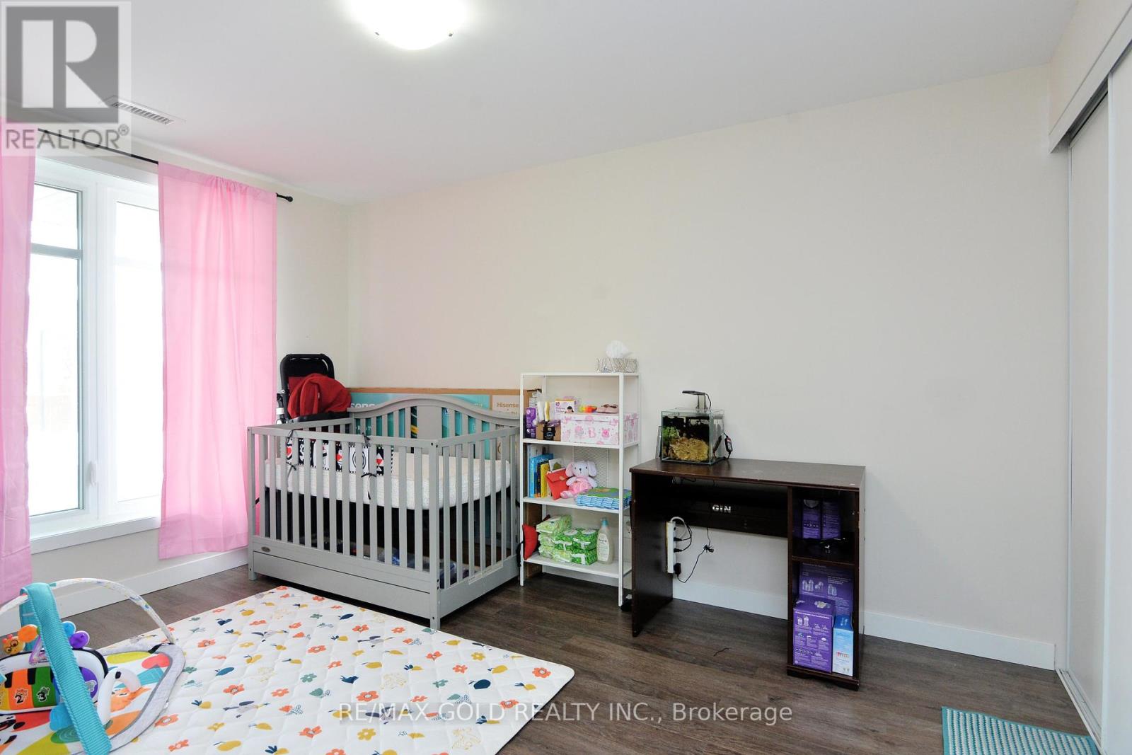 107 - 175 Commonwealth Street, Kitchener, Ontario  N2E 0H4 - Photo 18 - X12138463