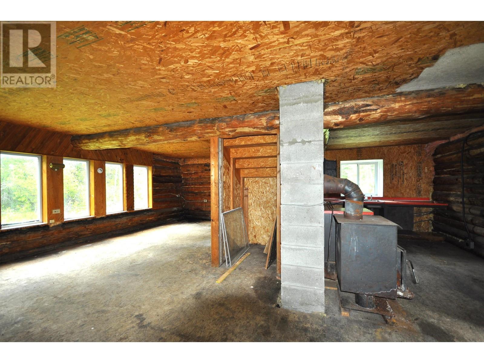 5065 Cave Road, Williams Lake, British Columbia  V0L 1L0 - Photo 10 - R3011911