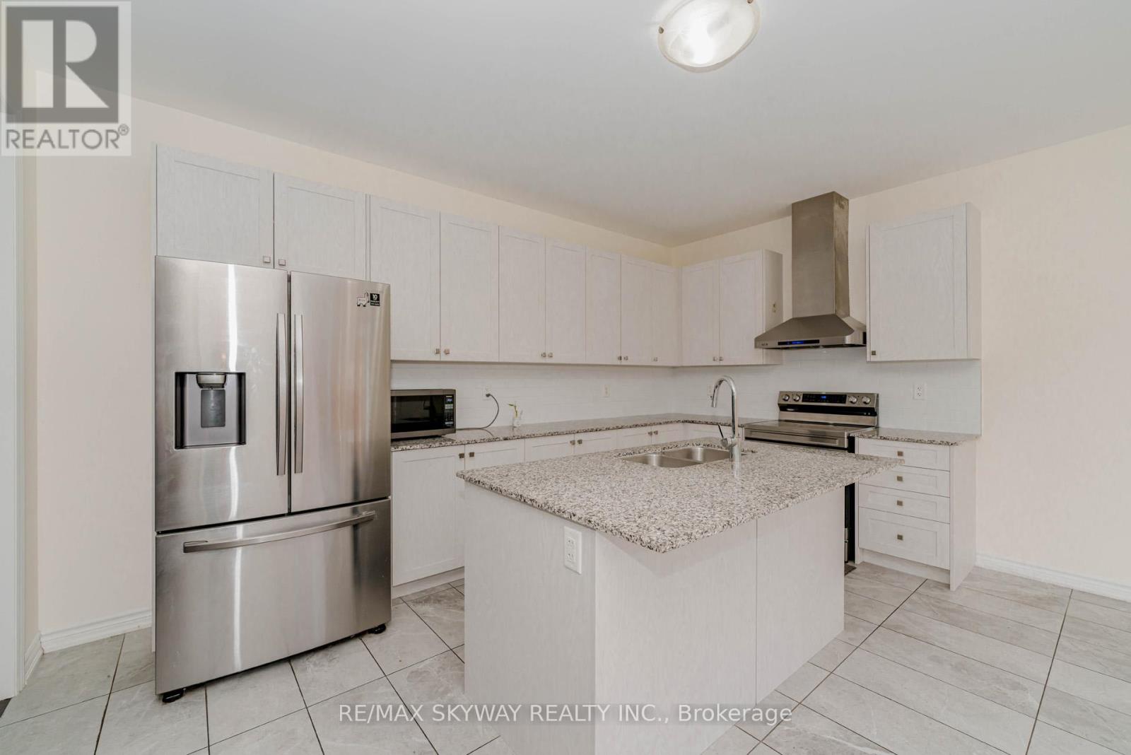 29 Thornvalley Terrace W, Caledon, Ontario  L7C 4H9 - Photo 18 - W12199200