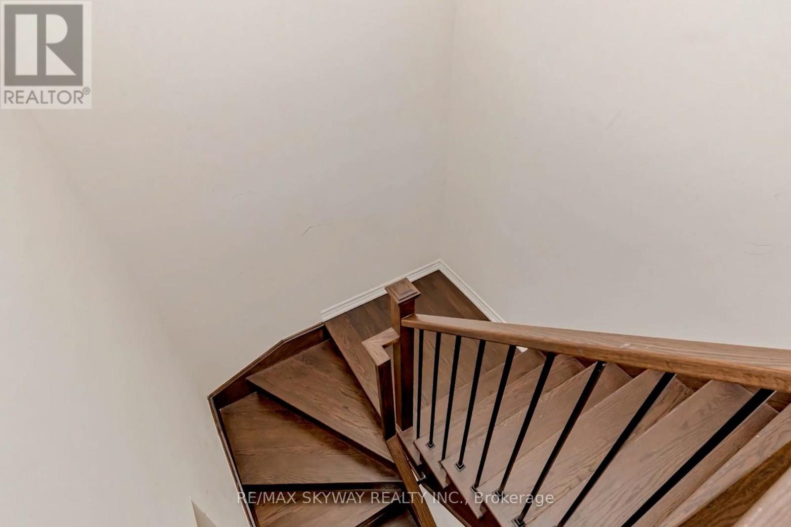 29 Thornvalley Terrace W, Caledon, Ontario  L7C 4H9 - Photo 25 - W12199200