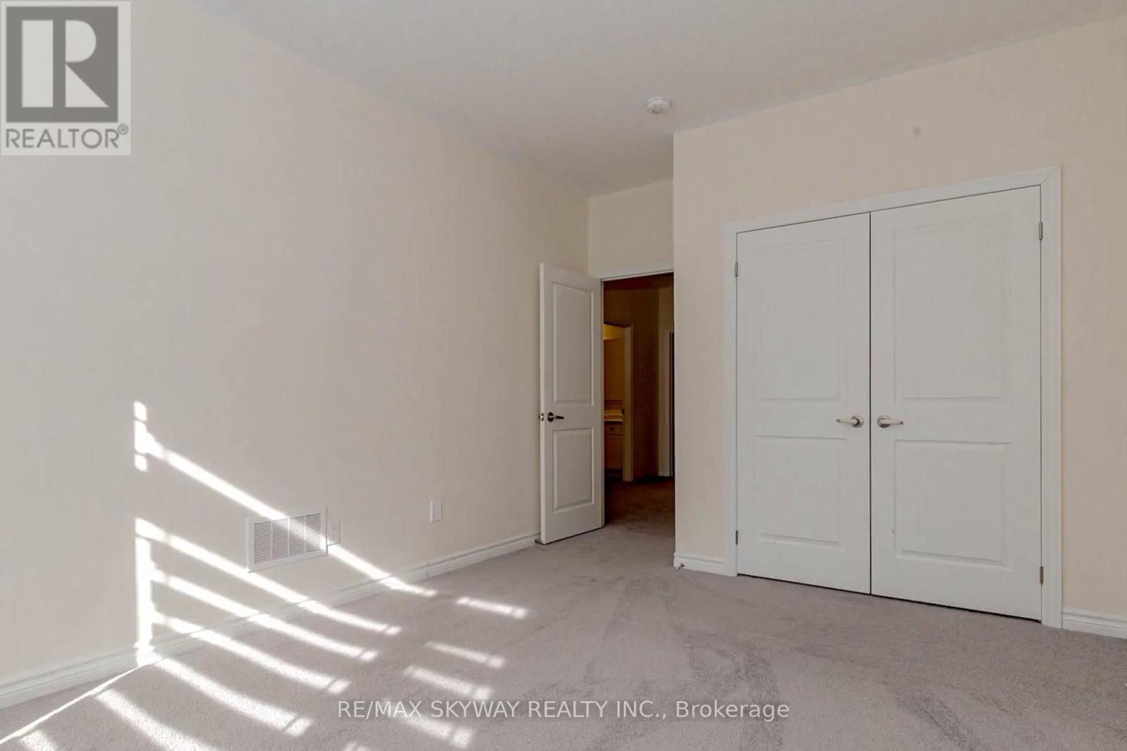 29 Thornvalley Terrace W, Caledon, Ontario  L7C 4H9 - Photo 40 - W12199200