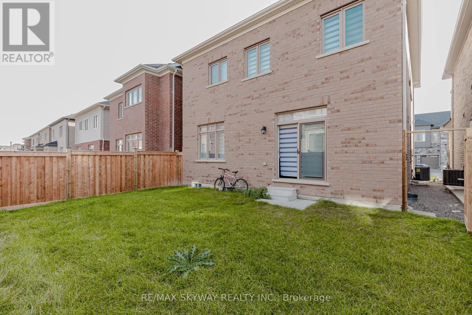 29 Thornvalley Terrace W, Caledon, Ontario  L7C 4H9 - Photo 50 - W12199200