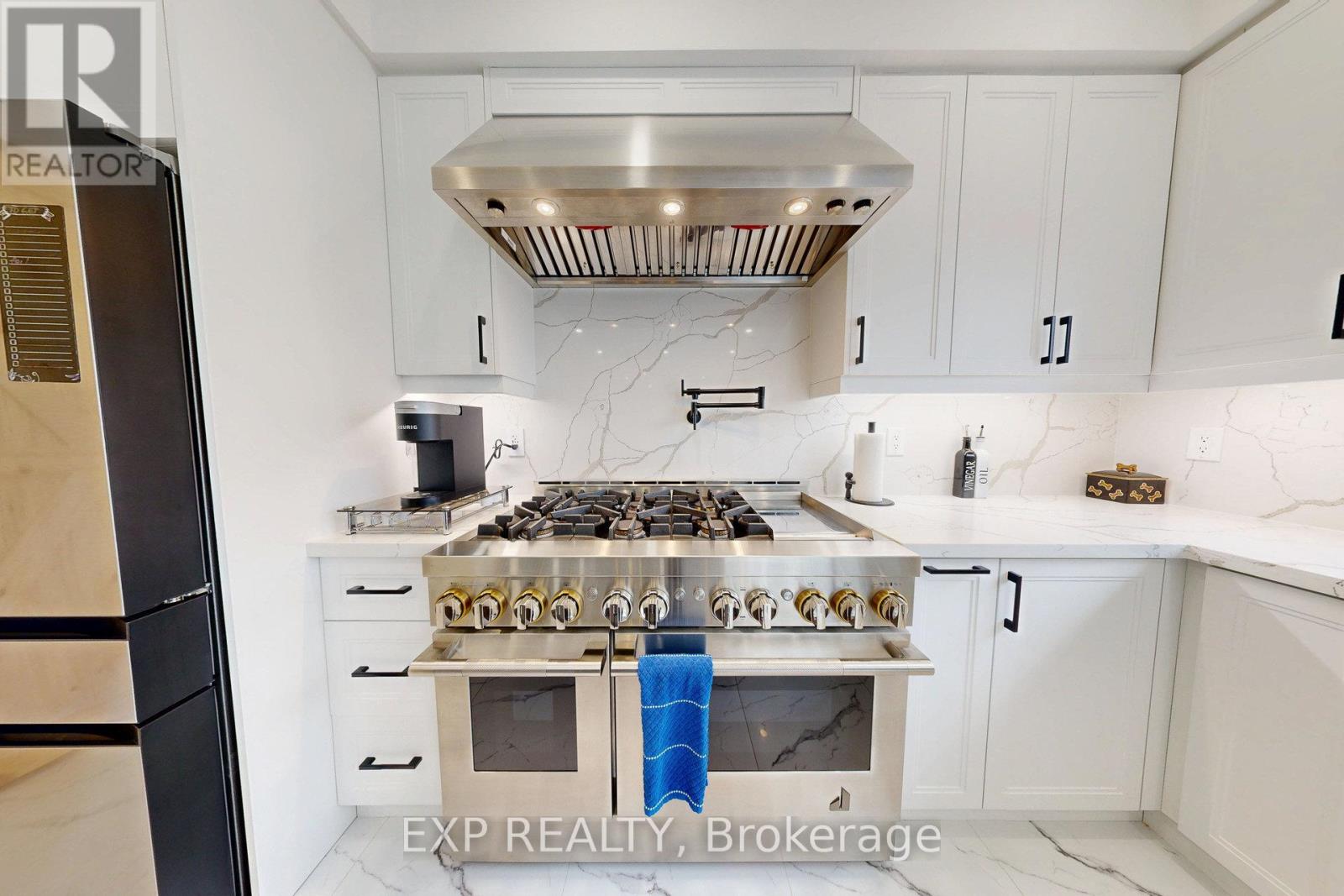 100 Dells Crescent, Brampton, Ontario  L7A 2X1 - Photo 13 - W12199242