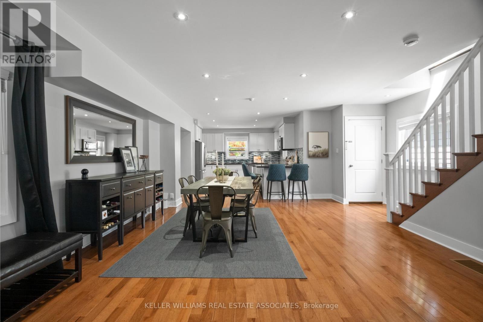 296 Melrose Street, Toronto, Ontario  M8Z 1G6 - Photo 6 - W12199295