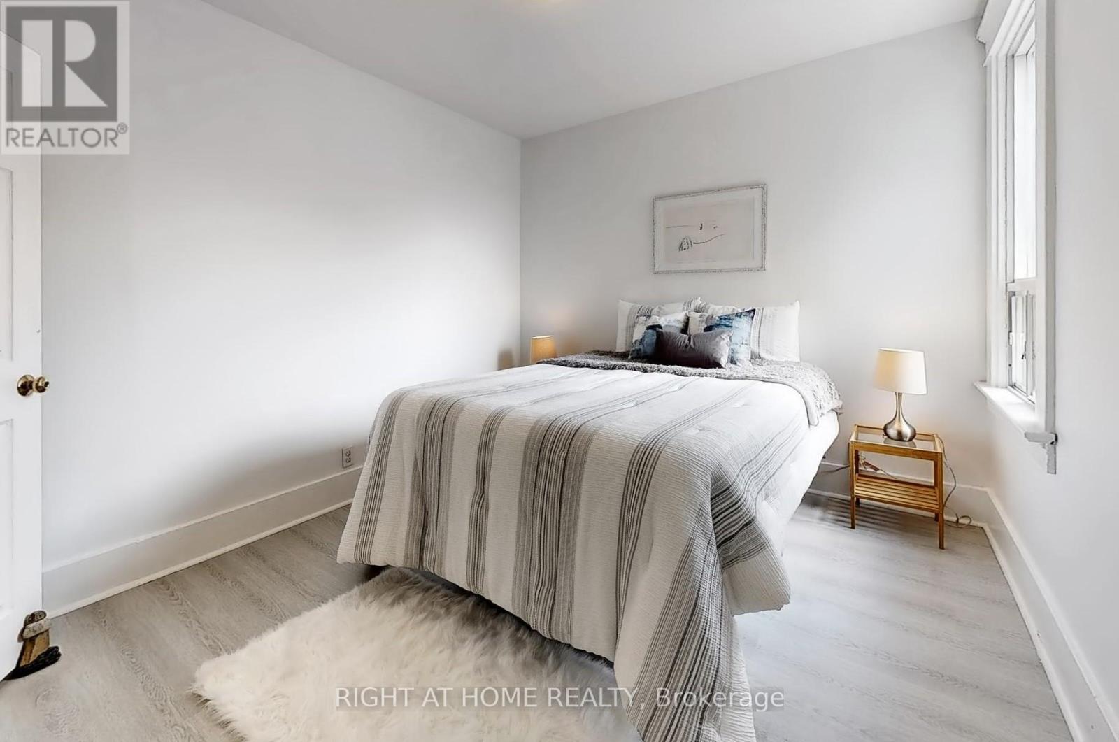 1072 Dufferin Street, Toronto (Dovercourt-Wallace Emerson-Junction), Ontario  M6H 4B6 - Photo 24 - W12199313