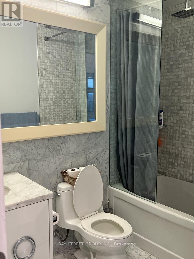 2011 - 88 Park Lawn Road, Toronto, Ontario  M8Y 0B5 - Photo 11 - W12199315