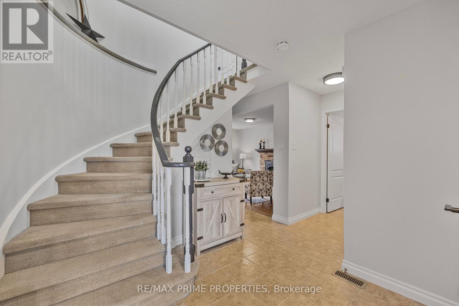 49 De Rose Avenue, Caledon, Ontario  L7E 1A9 - Photo 3 - W12199318